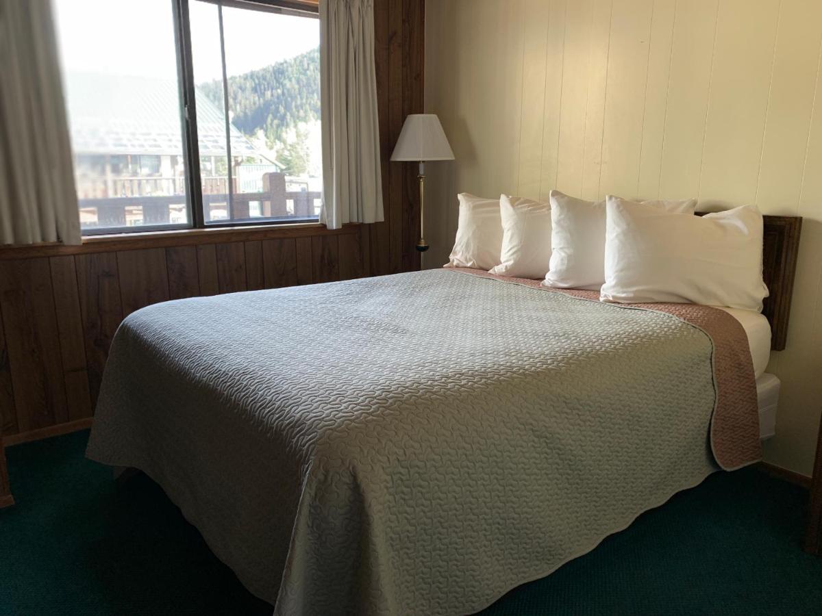 Ponderosa Lodge レッドリバー エクステリア 写真